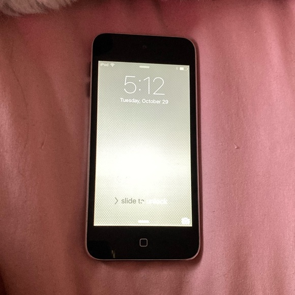 Apple iPod touch 5th generation - Picture 1 of 3